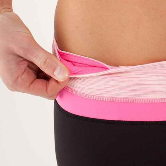 Lululemon Run Inspire Crop II Sz 4 Black & Pink EUC - Picture 6 of 12